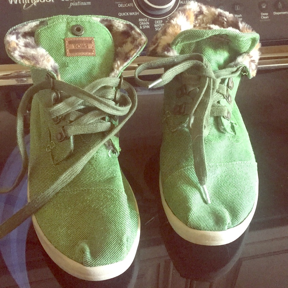 Toms flip top booties